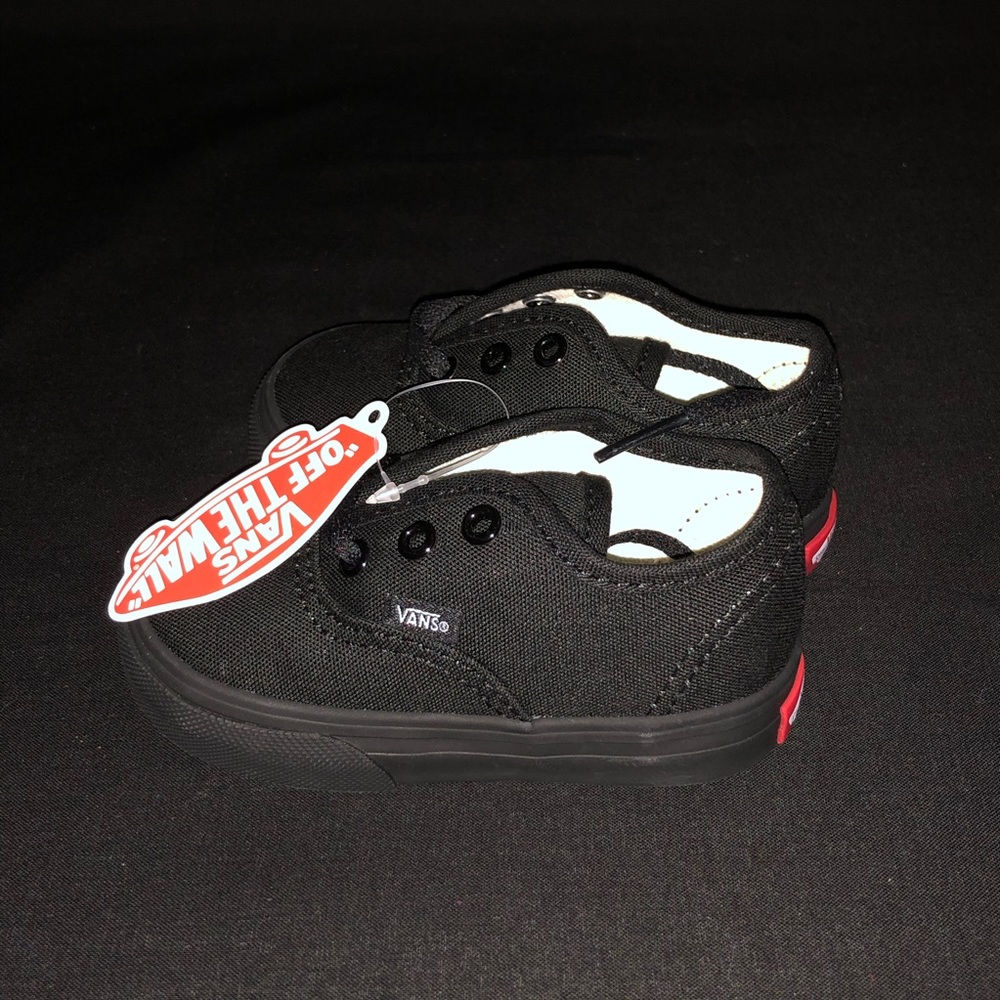 Black Low Top Infant Vans